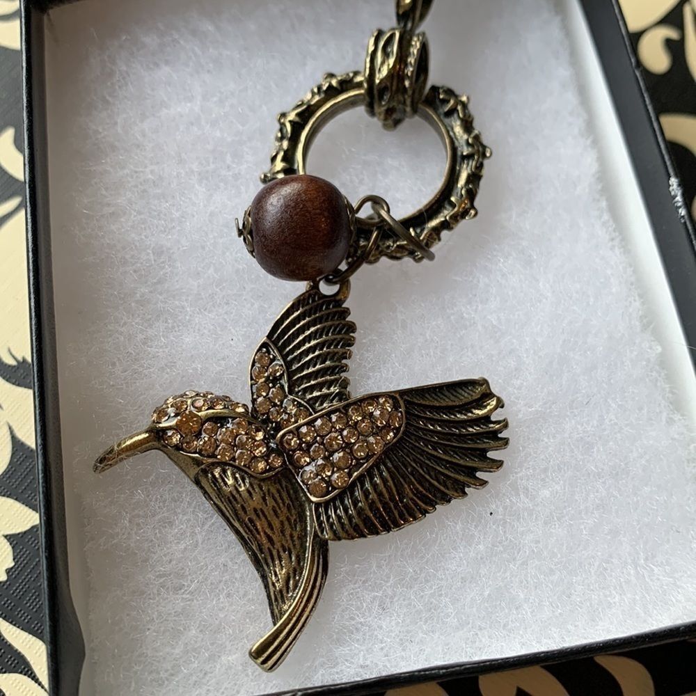 Rhinestoned Humming Bird Necklace - Picture 2 of 4